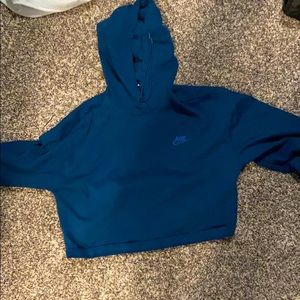 nike crop hoodie